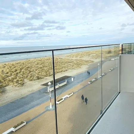 In Near The Beach, Cleaning Included Apartamento